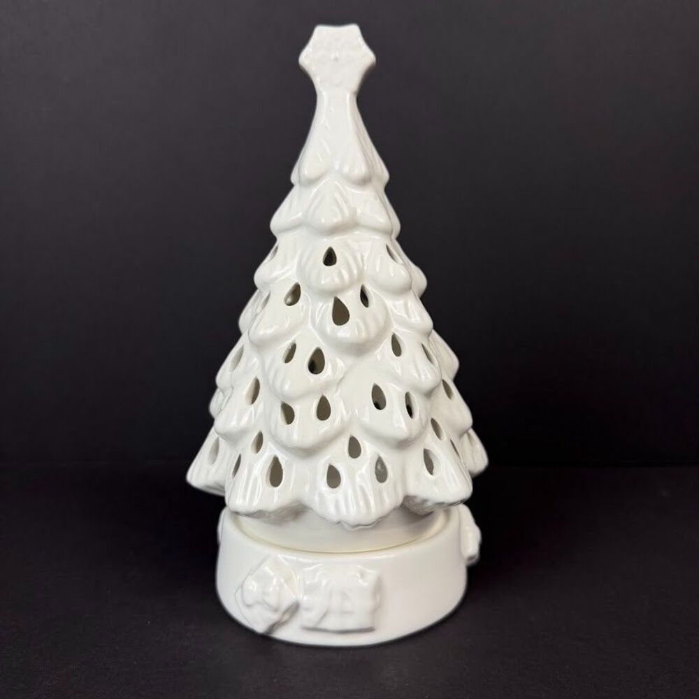 Yankee Candle Ceramic Christmas Tree Tea Light Holder, Embossed Presents Base